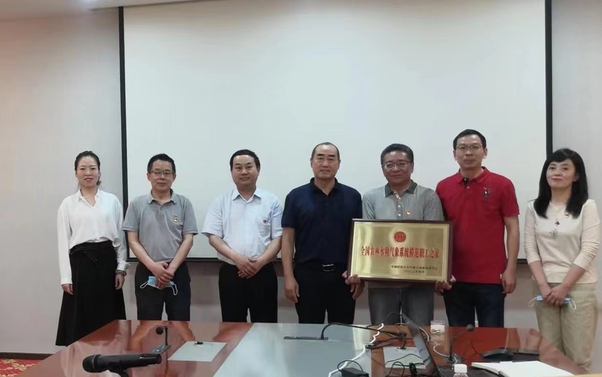 蓝信图片_0880c28e0410b0e7ce06.jpg