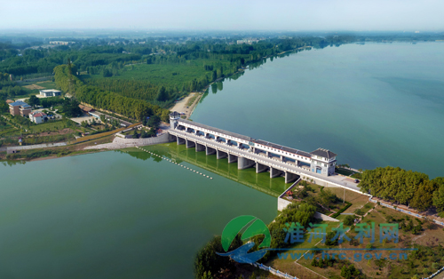 江风口分洪闸.jpg